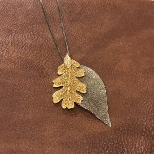 Necklace with leaves